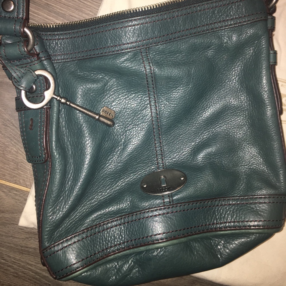 Fossil Crossbody & Matching Wallet - image 5